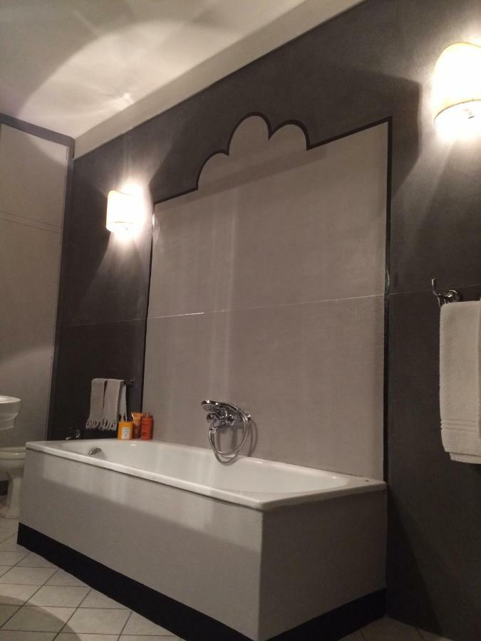 פירנצה Capri Moon Guest House מראה חיצוני תמונה